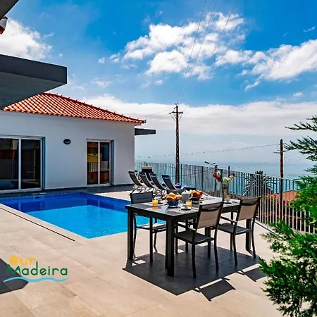 Ourmadeira - Calhetascape, Informal