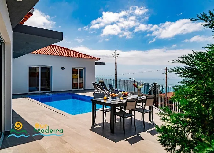 Ourmadeira - Calhetascape, Informal