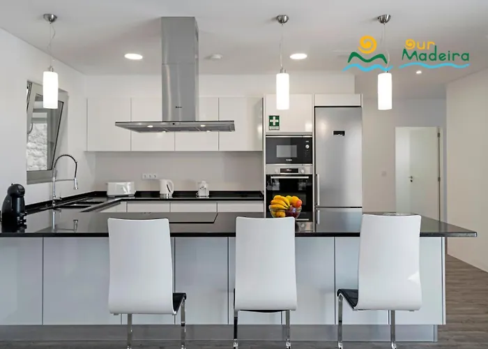 Ourmadeira - Calhetascape, Informal Vila *