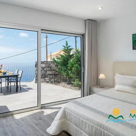 Ourmadeira - Calhetascape, Informal Willa Calheta (Madeira)