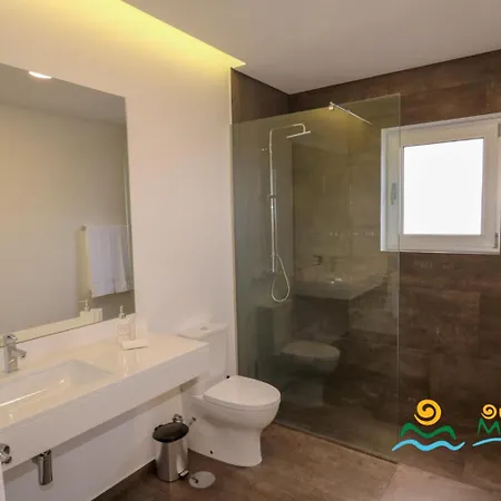 Ourmadeira - Calhetascape, Informal Willa Calheta (Madeira)